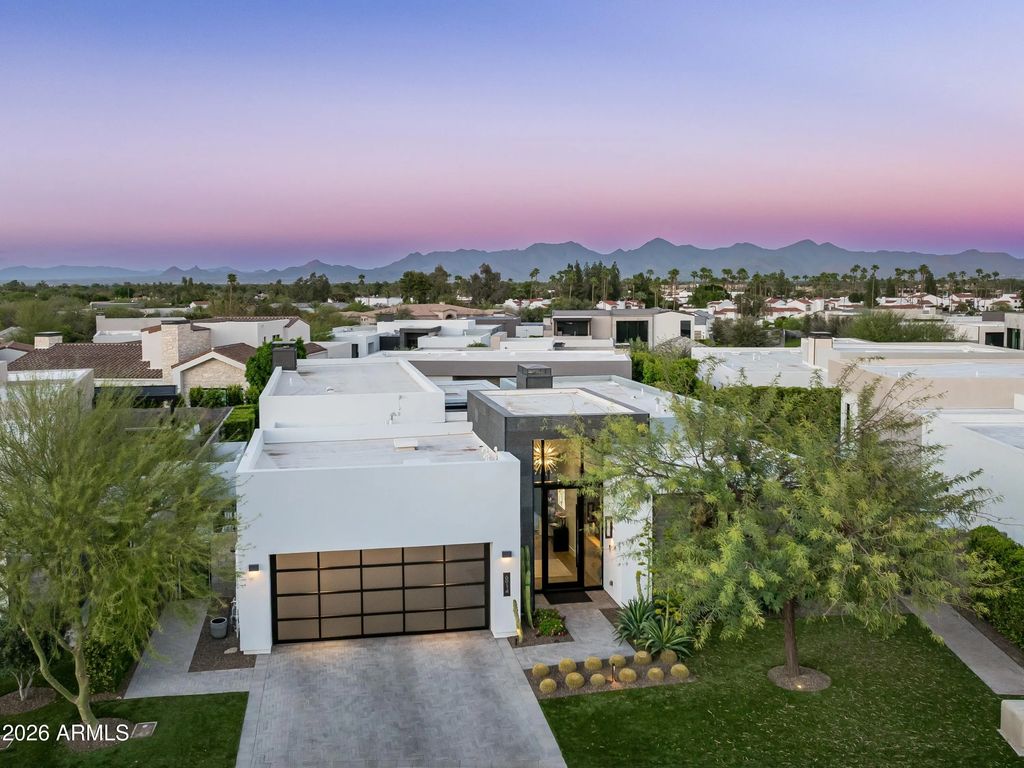 6914 E Cactus Wren Road, Paradise Valley
