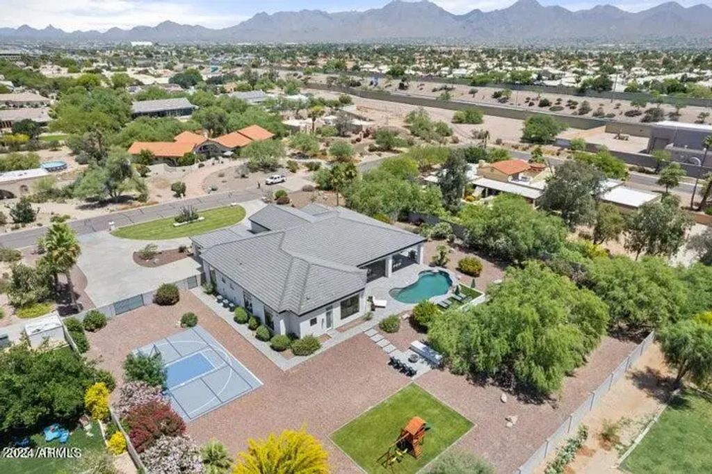 8645 E Wood Drive, Scottsdale