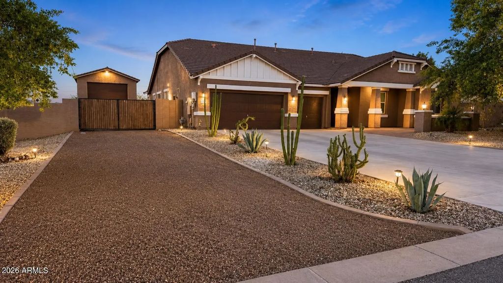12817 W Rovey Avenue, Litchfield Park