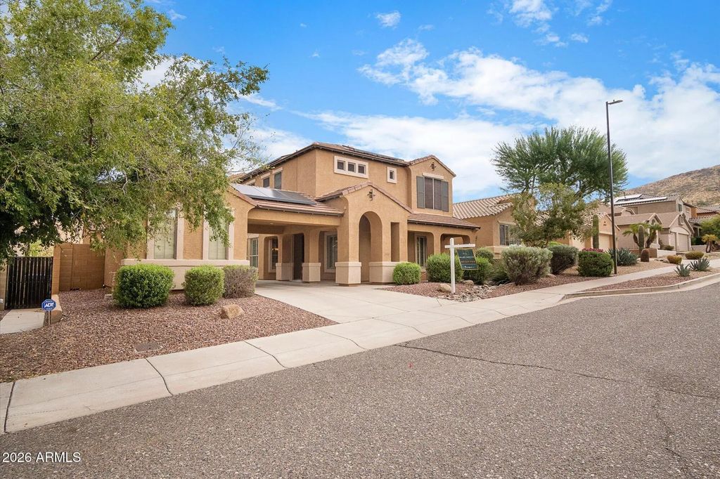 2020 W Caleb Road, Phoenix