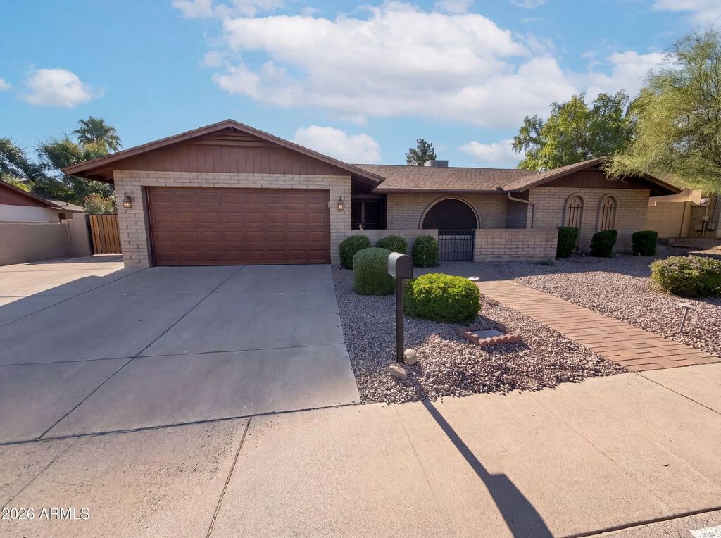 16207 N 11th Place, Phoenix