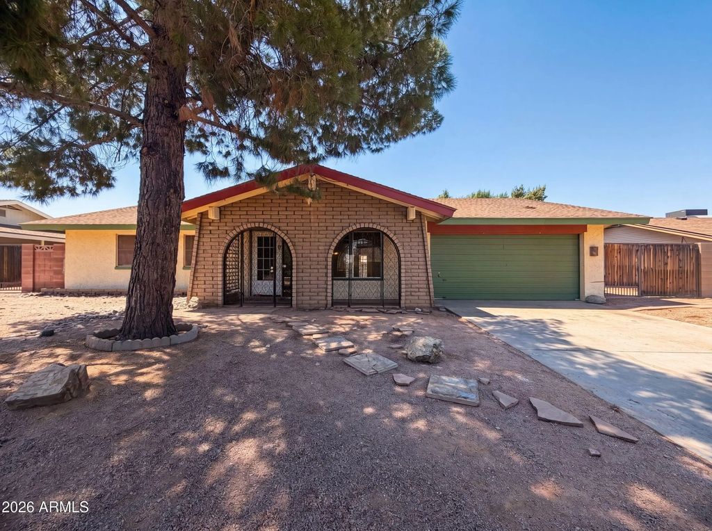 7519 E Ed Rice Avenue, Mesa