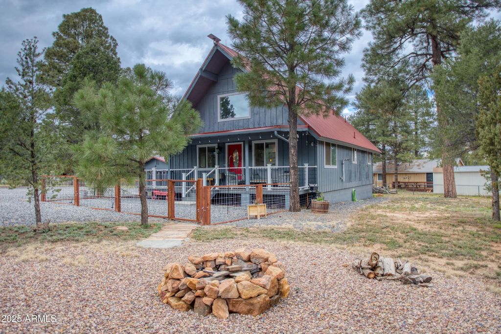1912 Little Doe Trail, Overgaard