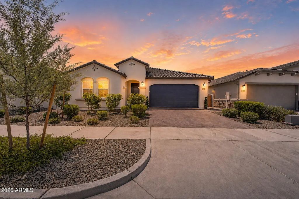 1505 W J Waltz Way, Apache Junction