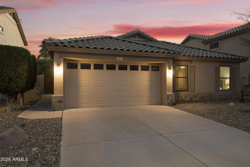 16671 W Rimrock Street, Surprise