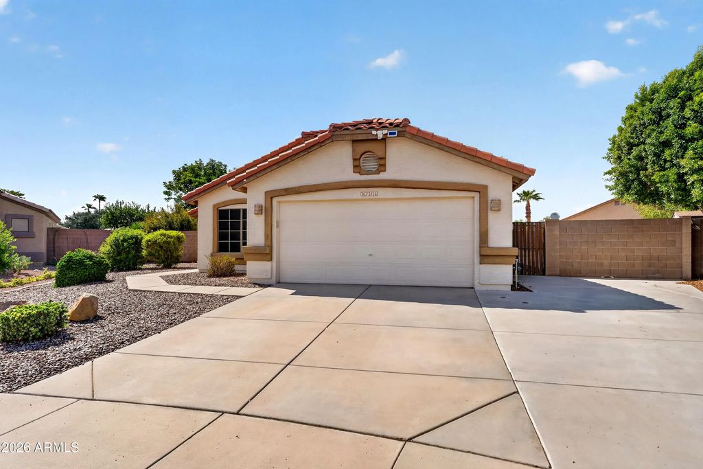 8756 W Lone Cactus Drive, Peoria