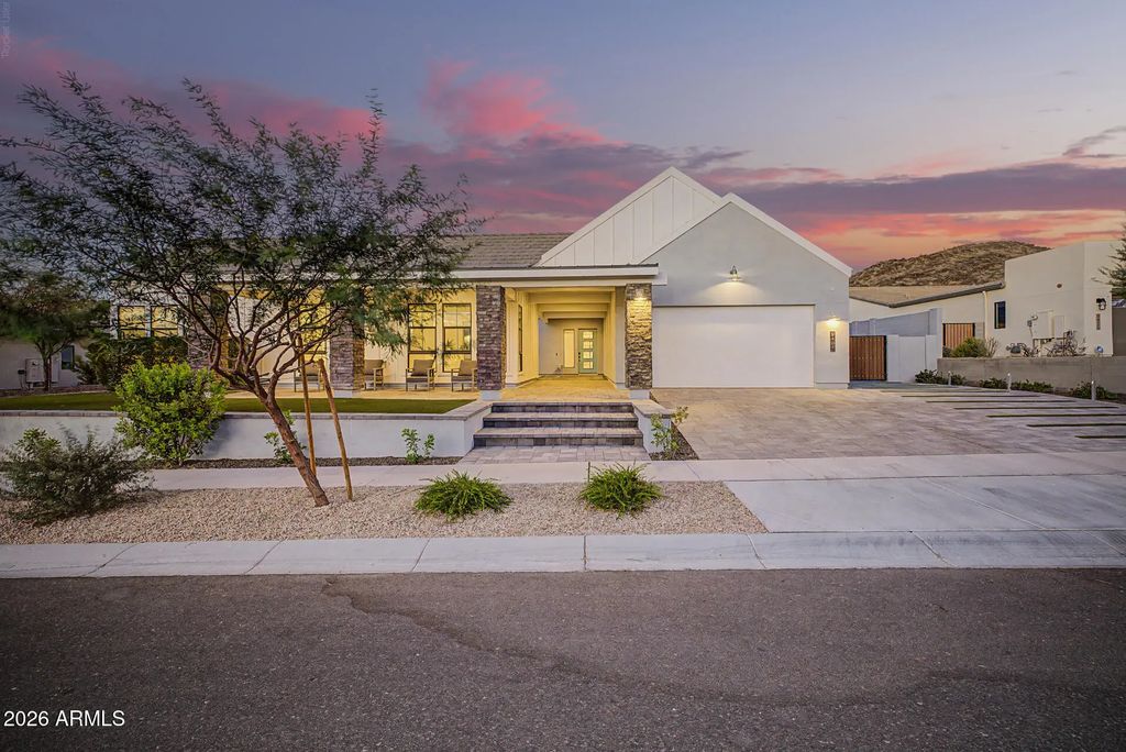 9407 S 13th Way, Phoenix
