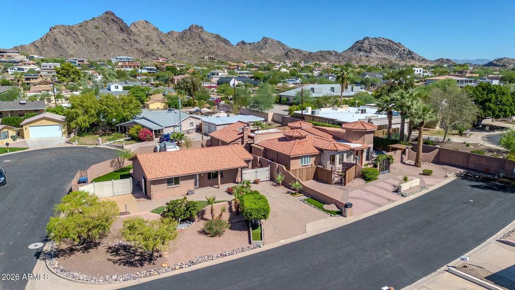 1448 E Royal Palm Road, Phoenix