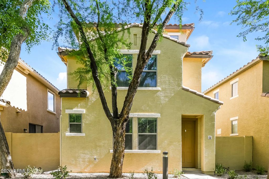 451 S Hawes Road (unit 18), Mesa
