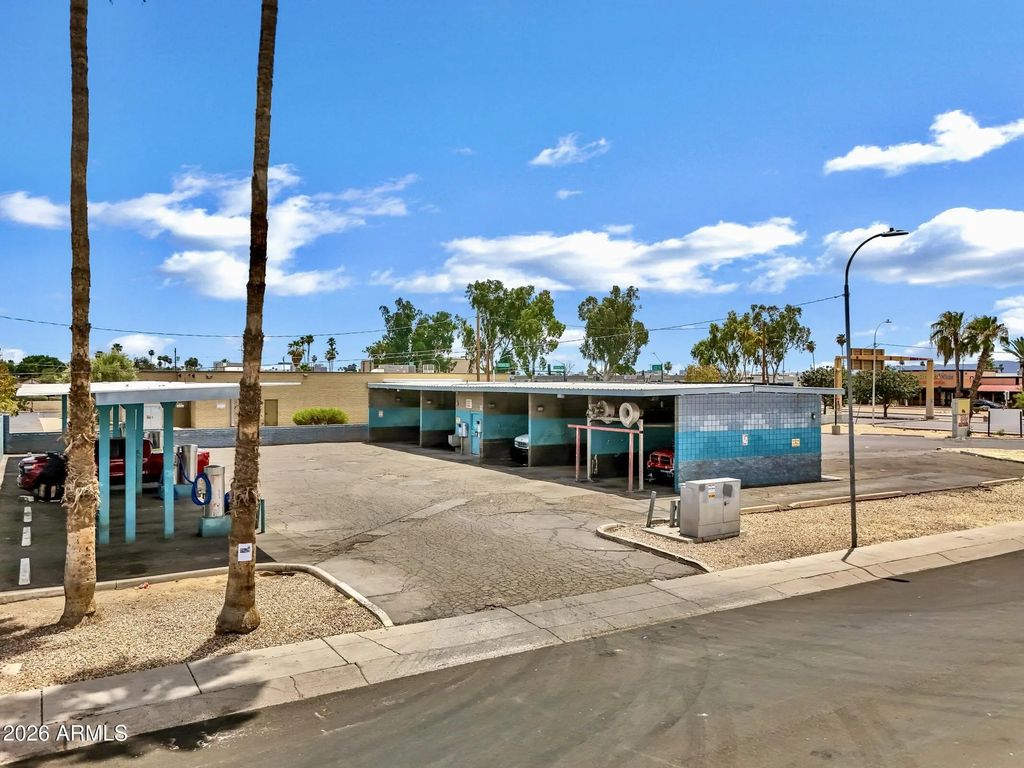 3118 W Indian School Road, Phoenix
