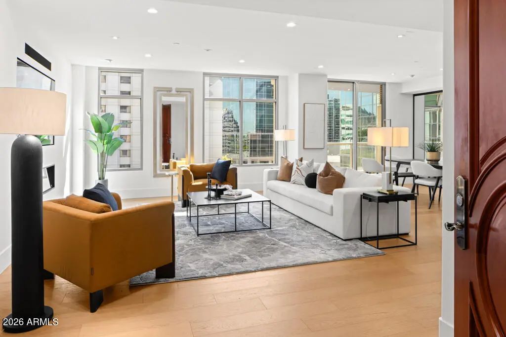 2402 E Esplanade Lane (unit 604), Phoenix