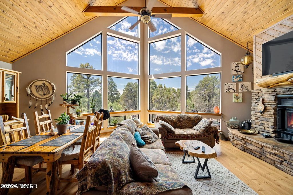 2228 Eagle Lane, Overgaard
