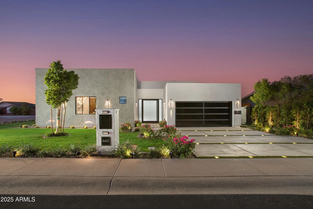 8402 E Heatherbrae Drive, Scottsdale