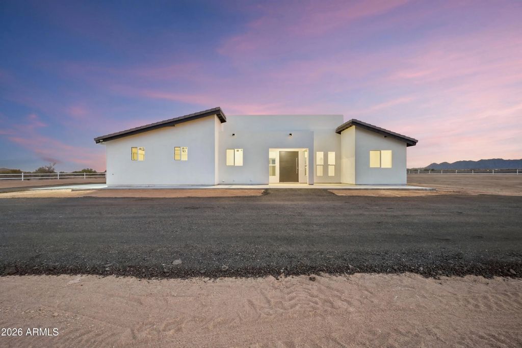 50821 W Century Road, Maricopa