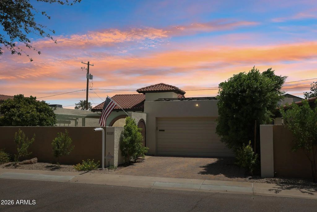 717 E Tuckey Lane, Phoenix