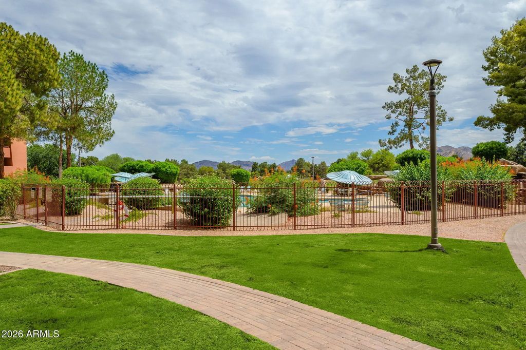 12212 N Paradise Village Parkway S (unit 137), Phoenix