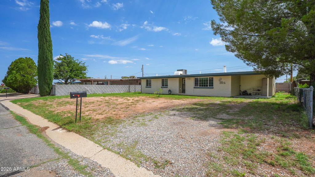 310 Dragoon Street, Huachuca City