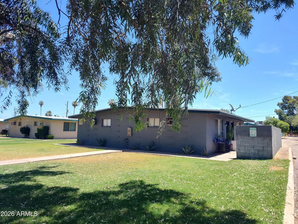 1033 S Mariana Street, Tempe