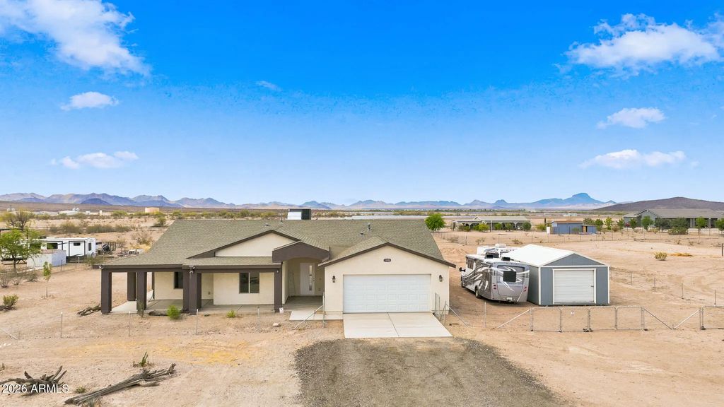 33201 W Siesta Way, Tonopah