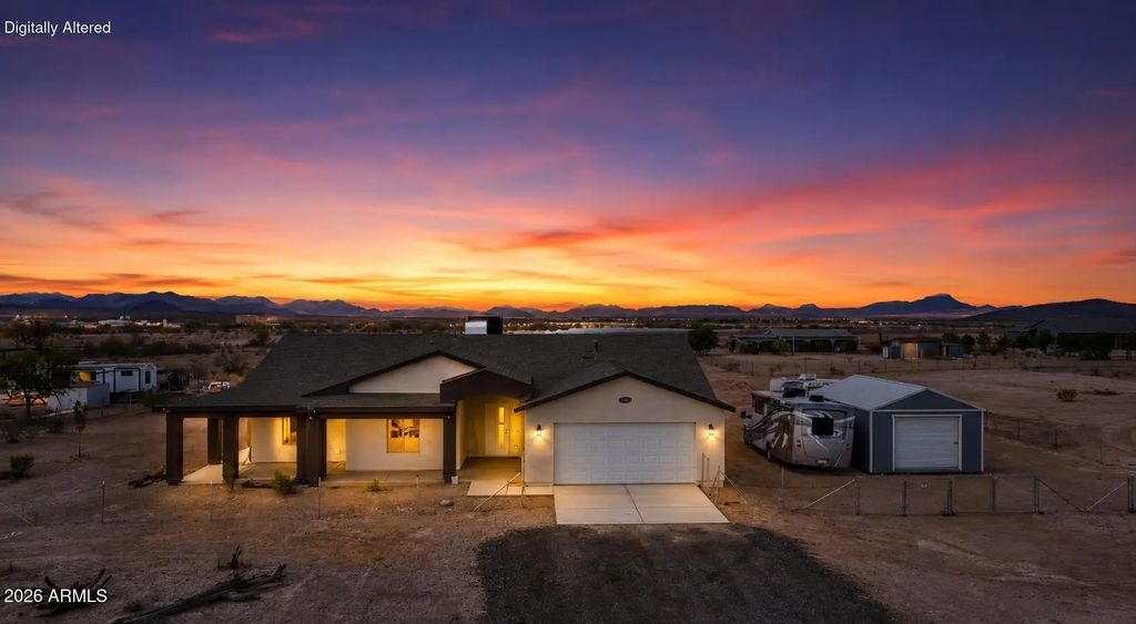 33201 W Siesta Way, Tonopah