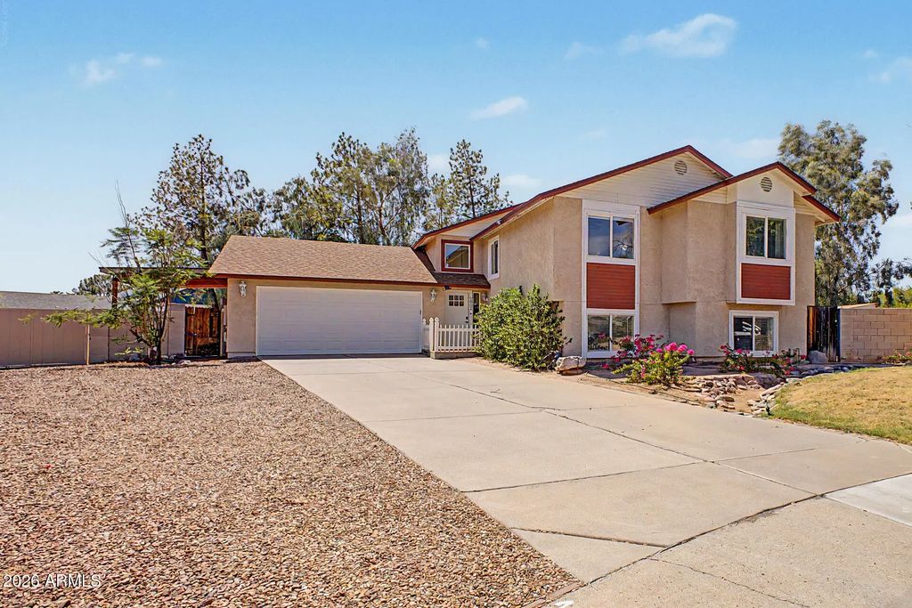 3832 E Dewberry Avenue, Mesa