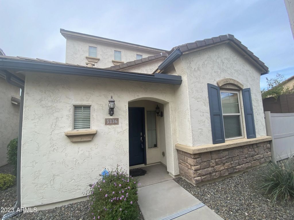 5336 W Molly Lane, Phoenix