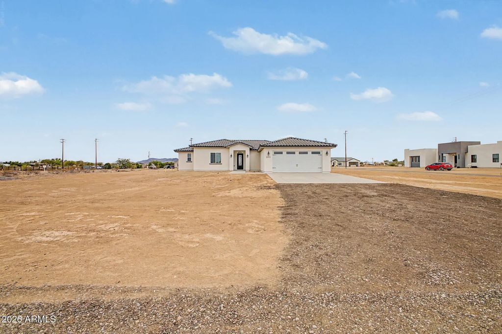 1372 N 372nd Drive, Tonopah