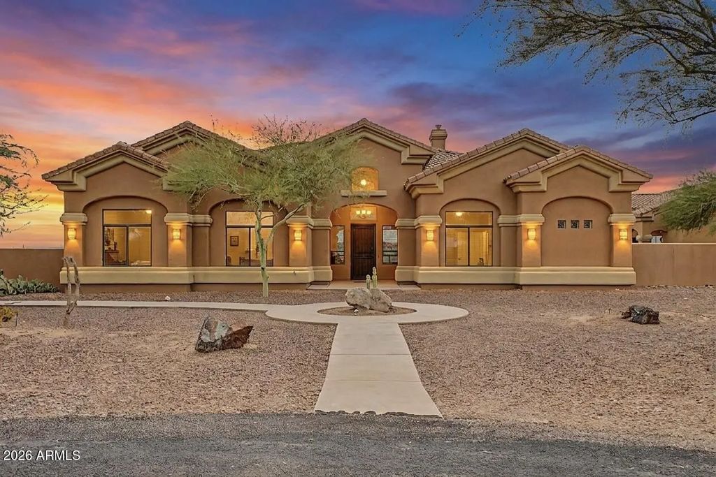 19516 W Corto Lane, Buckeye