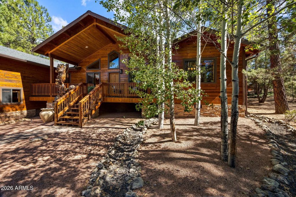 5027 Winter Hawk Court, Lakeside