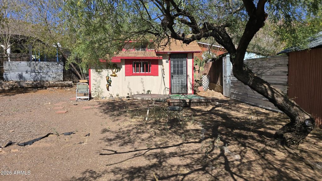 27 N Molino Street, Superior