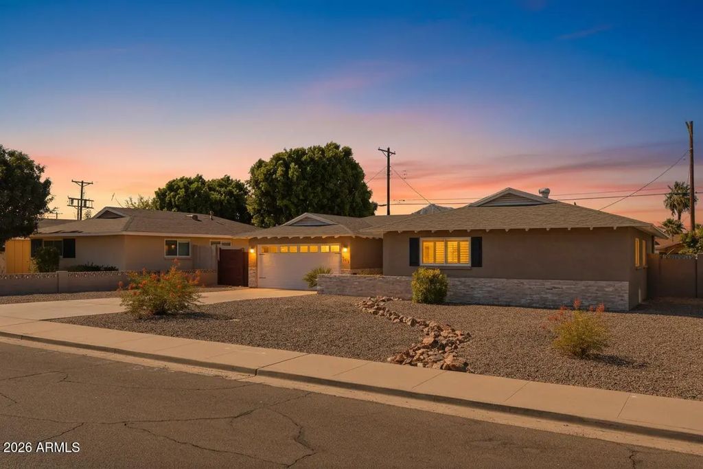 6514 E Oak Street, Scottsdale
