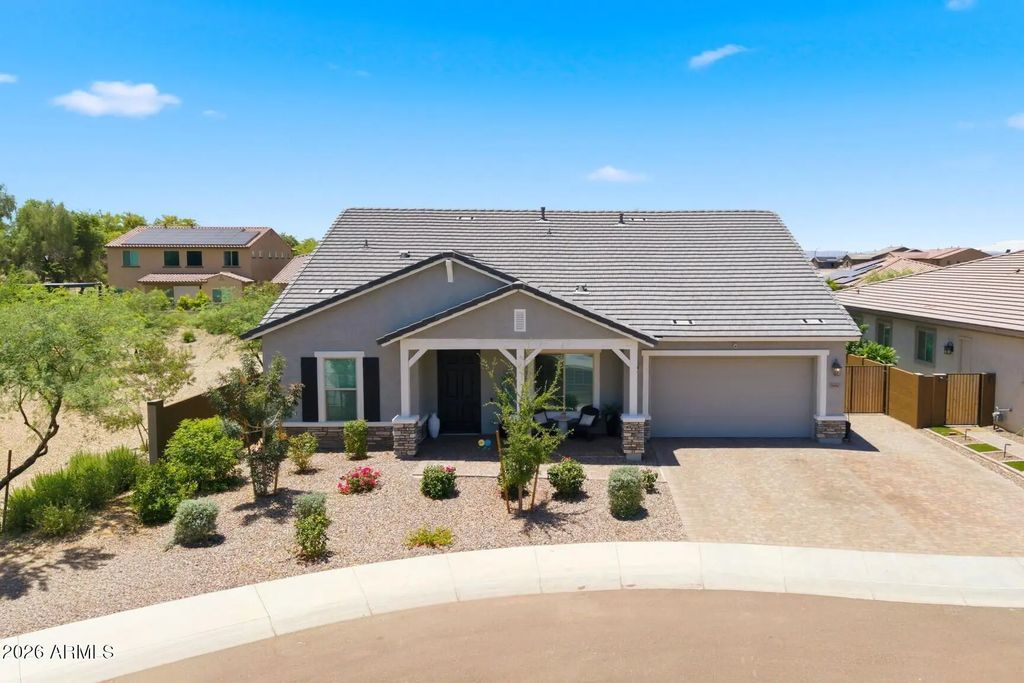 5660 N 85th Drive, Glendale