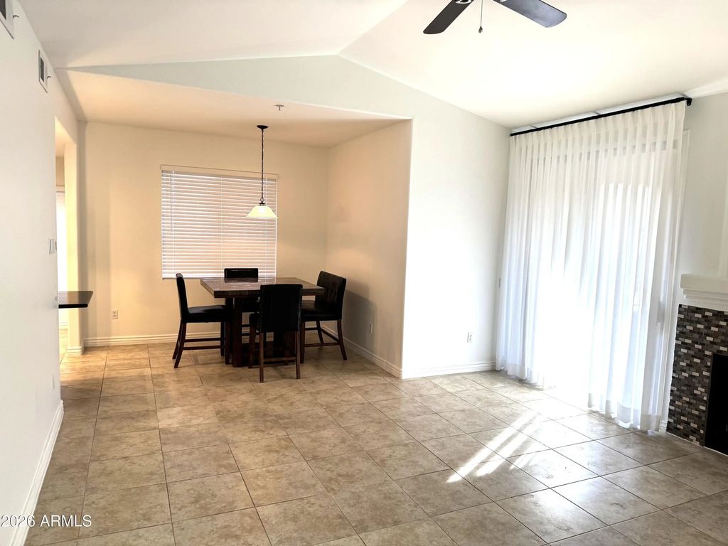 15380 N 100th Street (unit 2110), Scottsdale