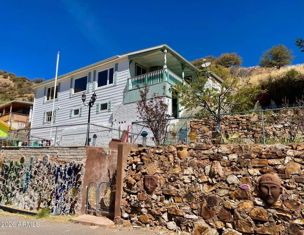220-a Opera Drive, Bisbee