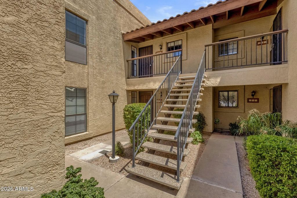 8344 N 21st Drive (unit I204), Phoenix