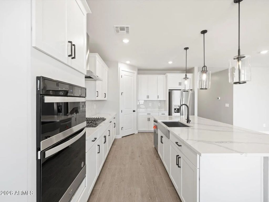 310 W Flatiron Trail, Apache Junction