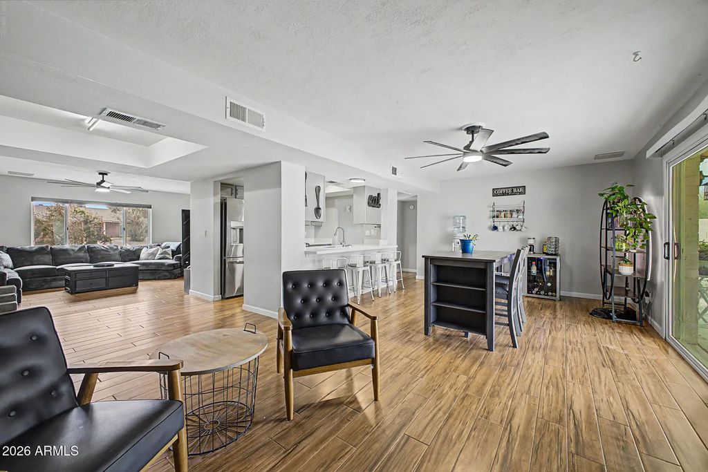 638 W Paseo Way, Tempe