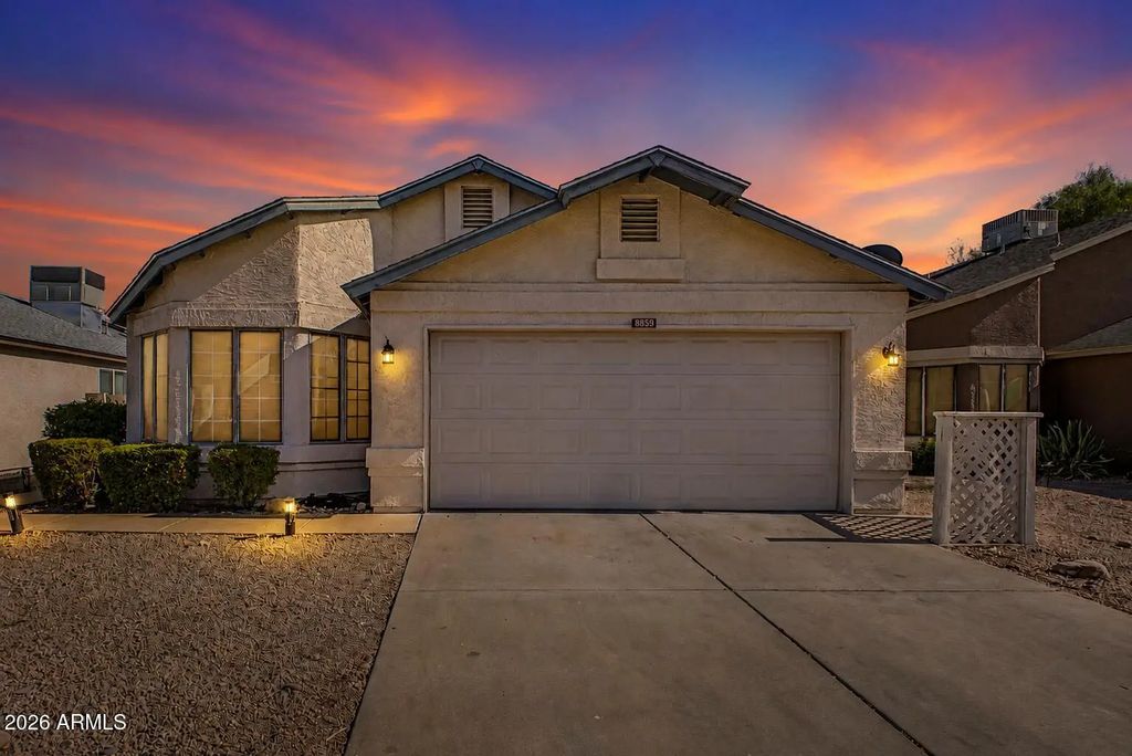 8859 W John Cabot Road, Peoria