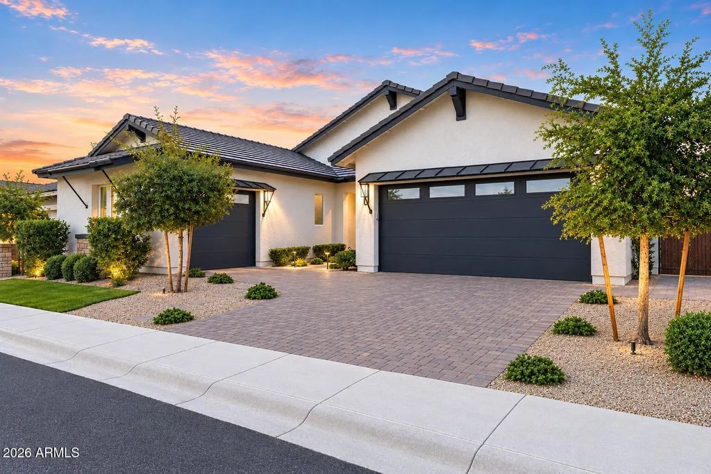 4212 E Via Dona Road, Cave Creek
