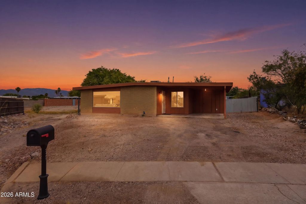 2469 S Kevin Drive, Tucson