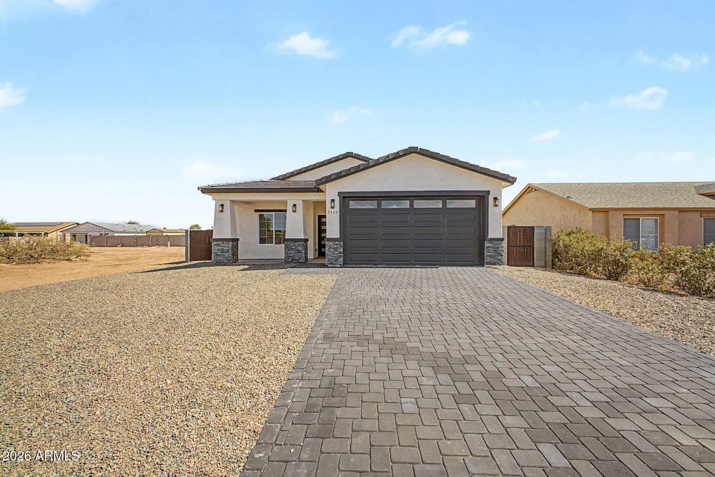 9399 W Concordia Drive, Arizona City