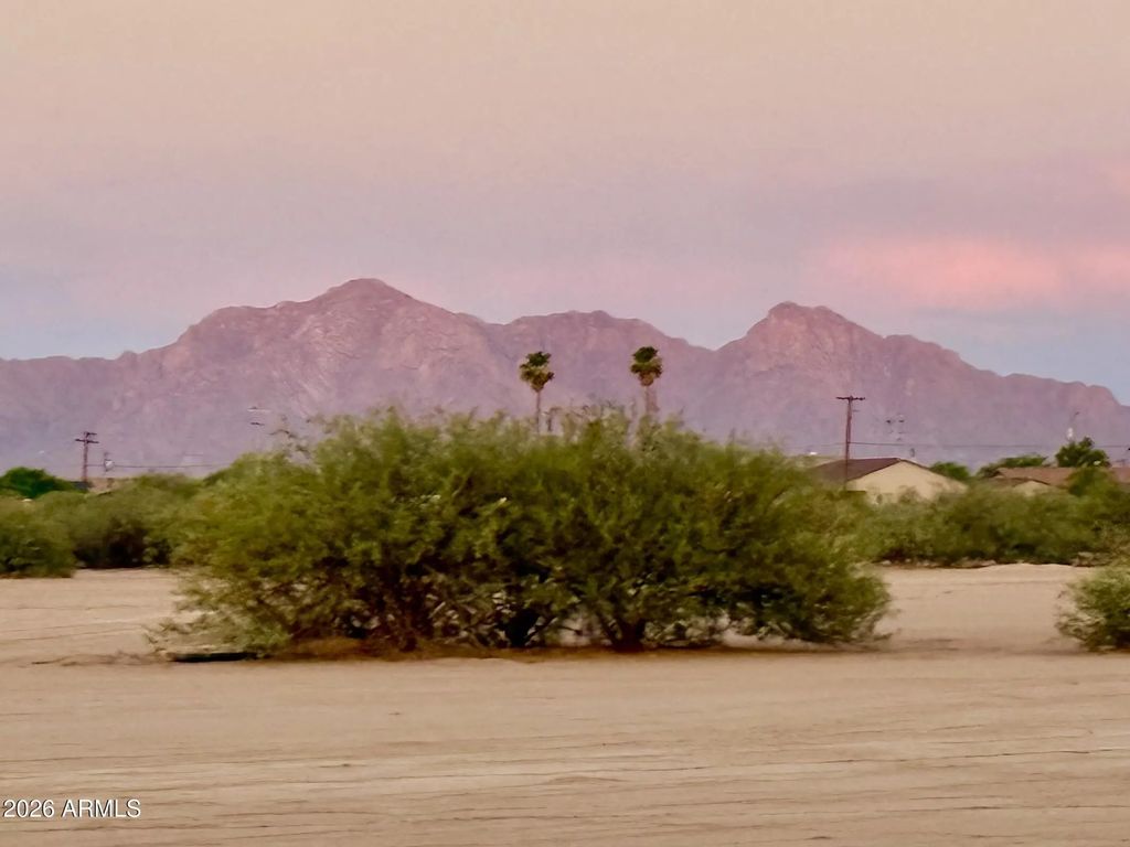 4325 N Roble Circle (unit -), Eloy