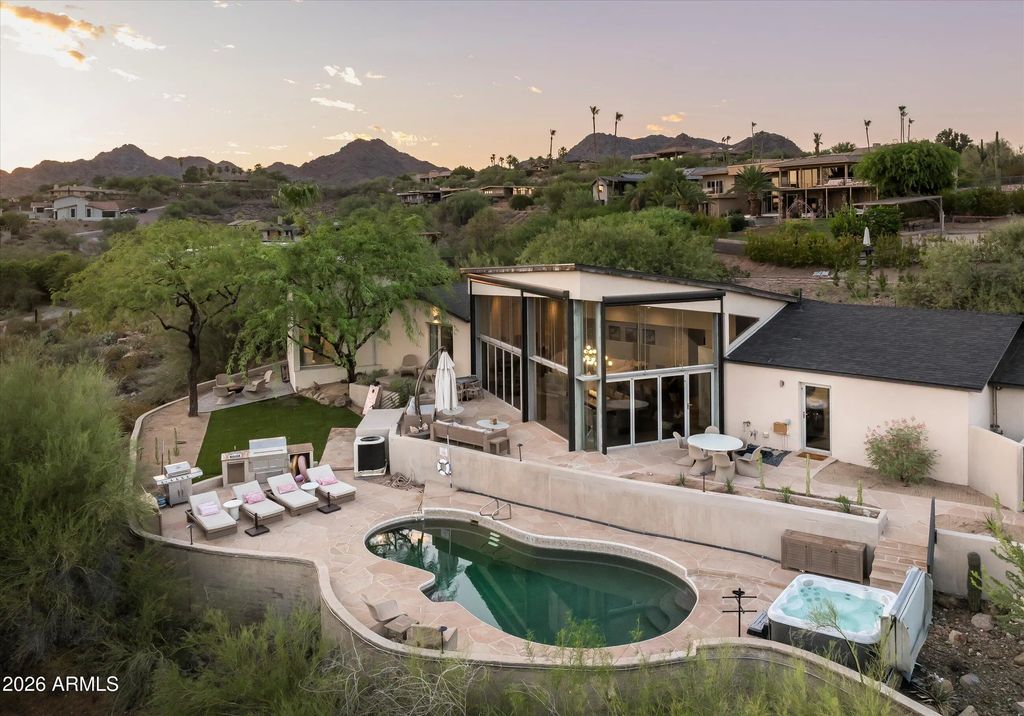 4330 E Mcdonald Drive, Paradise Valley