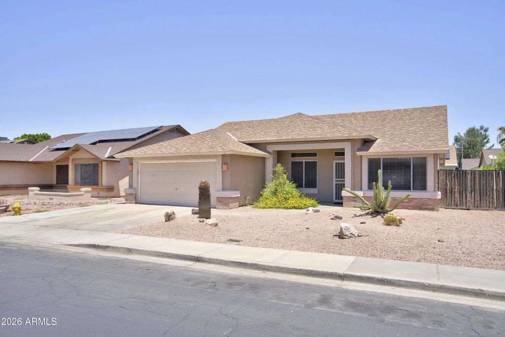 4132 W Whispering Wind Drive, Glendale