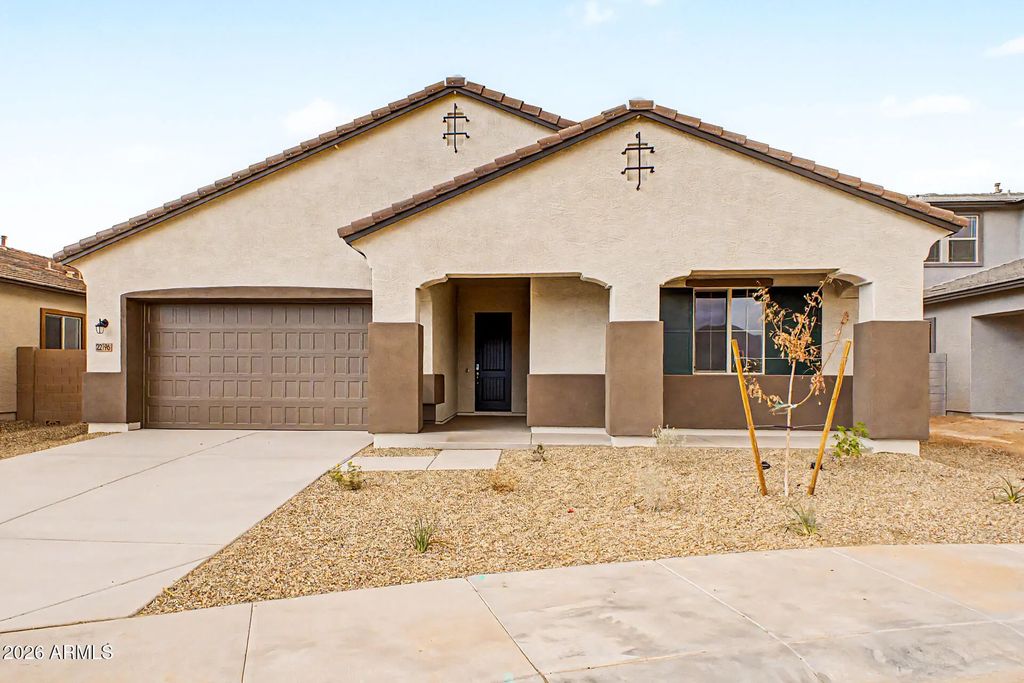 22196 W Blackhawk Drive, Surprise