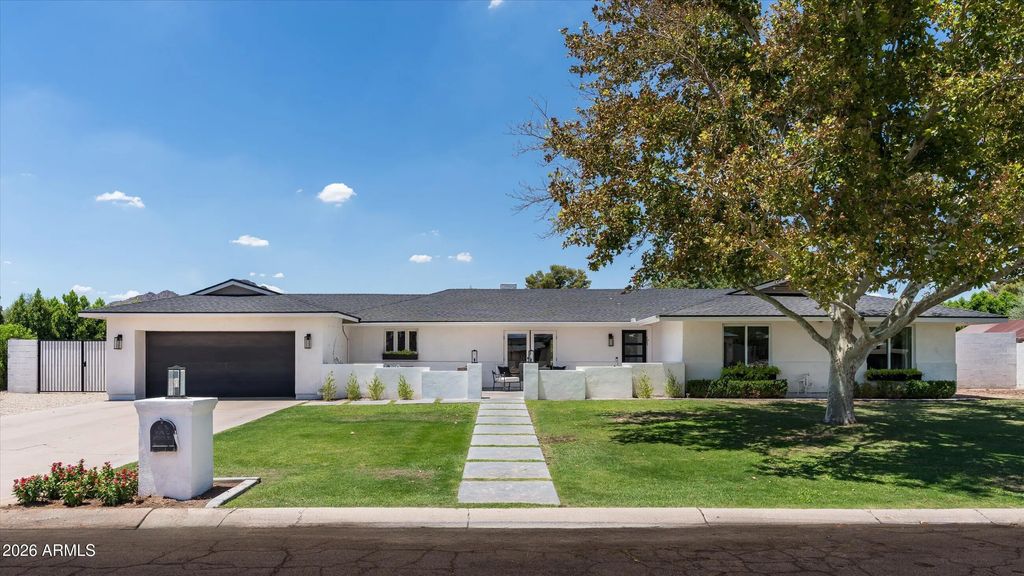 5242 N Woodmere Fairway, Scottsdale