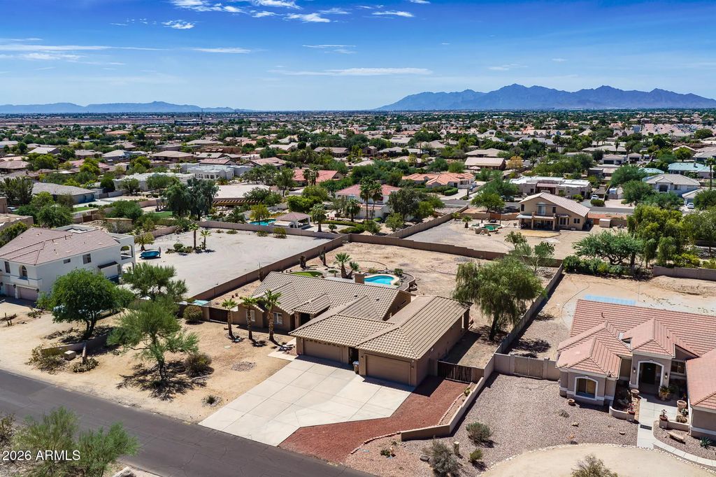 12817 W San Miguel Avenue, Litchfield Park