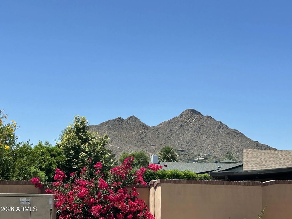 5031 N 69th Place (unit 87), Paradise Valley