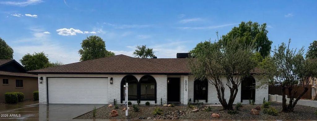 6014 S Dorsey Lane, Tempe