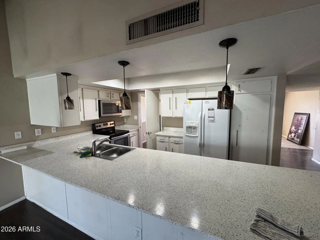 6540 W Hazelwood Street, Phoenix